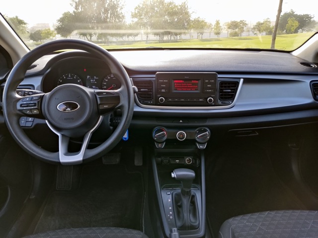 kia rio (9) Medium