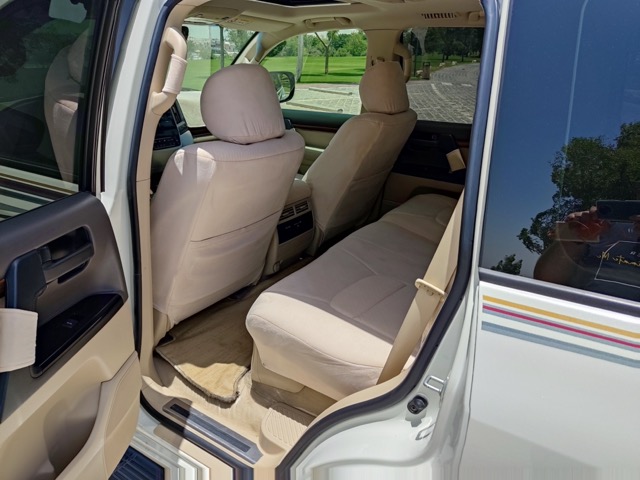 land cruiser (11) Medium